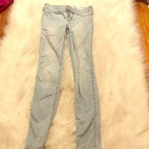 Hollister light washed skinny jeans